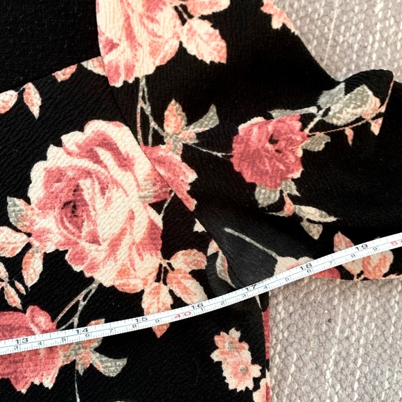 Boutique Floral Tunic Dress - Picture 6 of 7